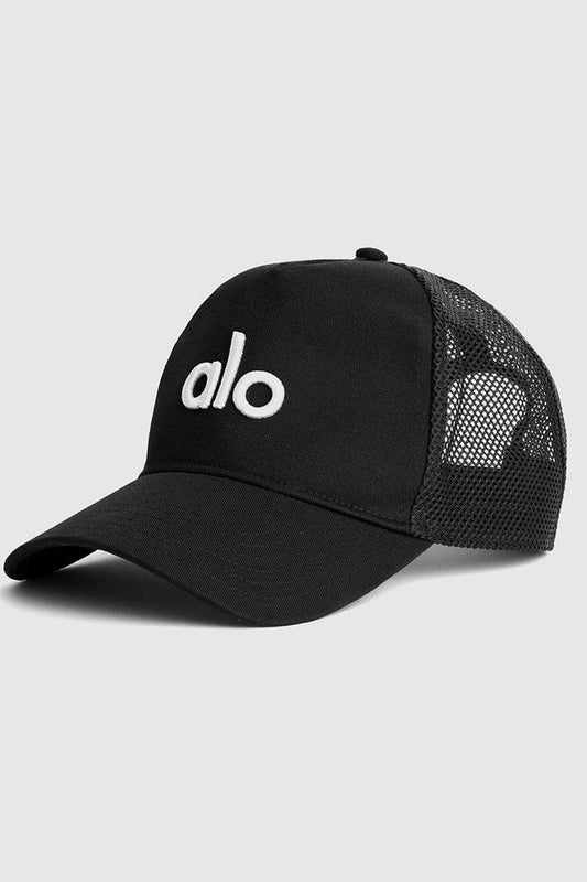 District Trucker B&W