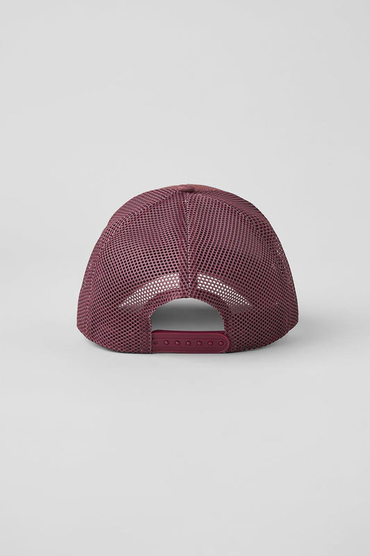 District Trucker red