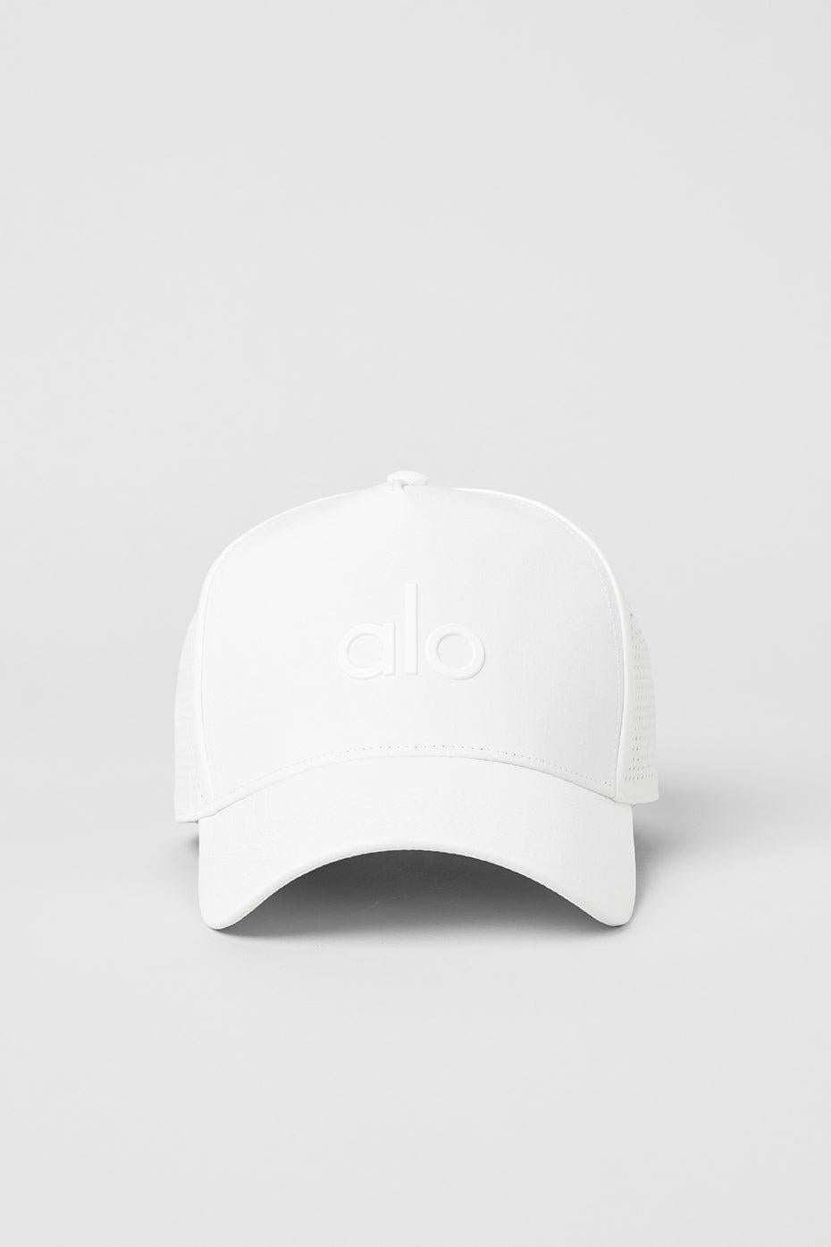 District Trucker White