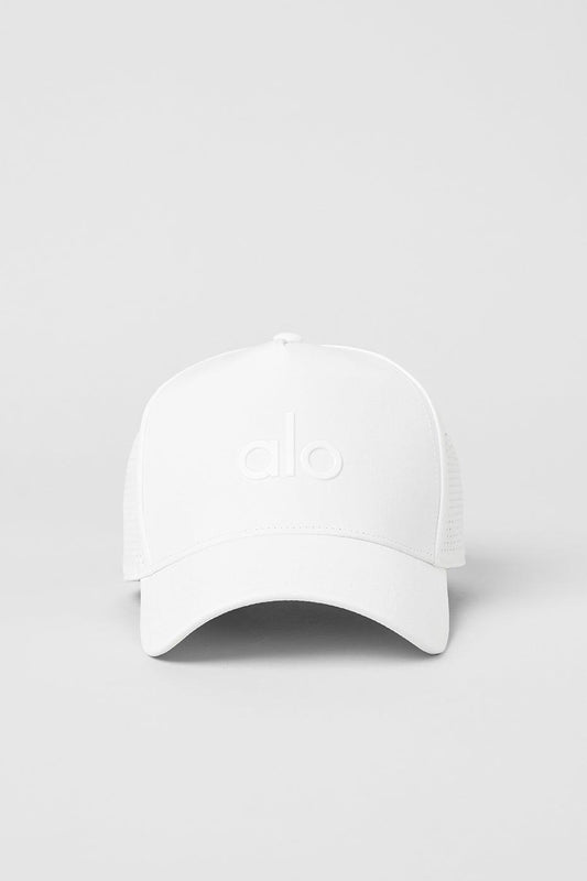 District Trucker White